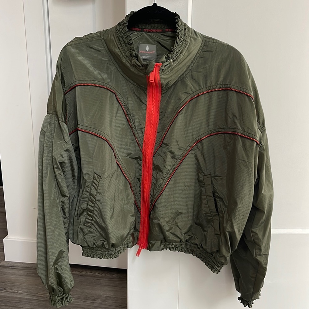 FP Movement Starting Lineup Windbreaker in Army Size S